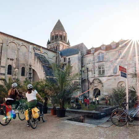 Les Chambres De L'Abbaye Saintes Zewnętrze zdjęcie
