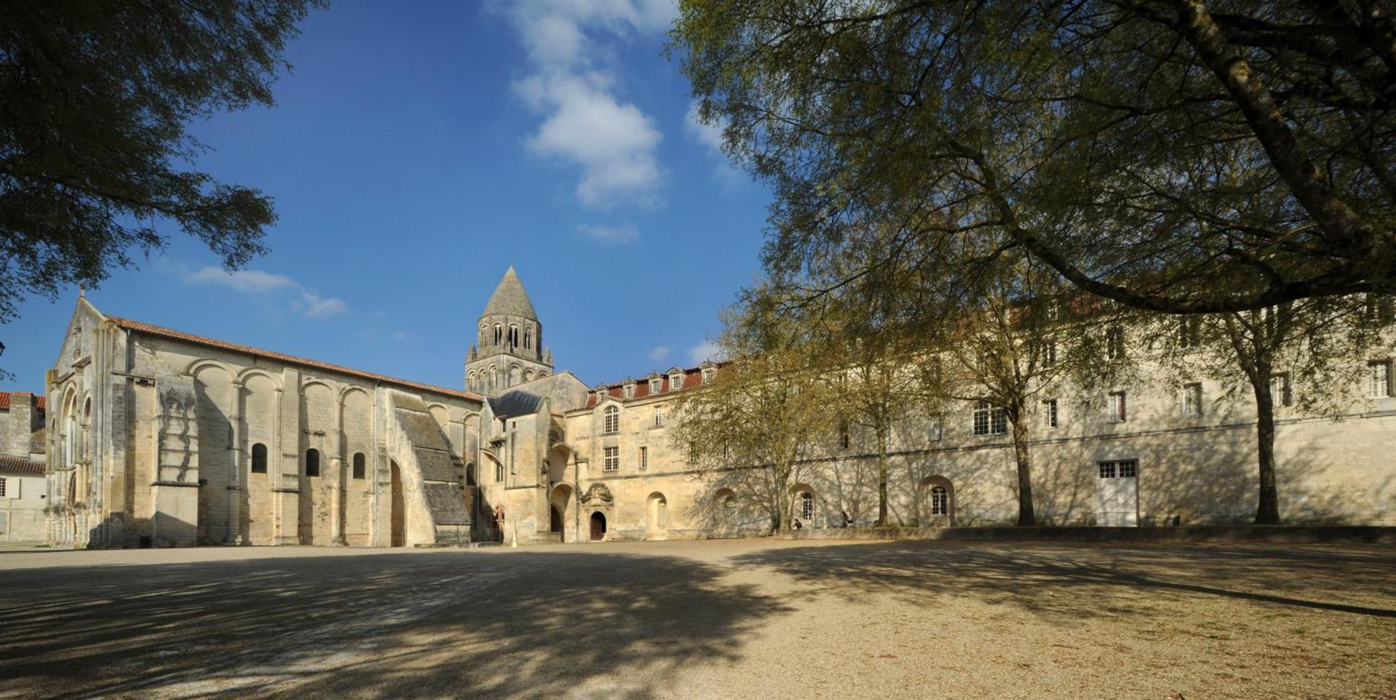 Les Chambres De L'Abbaye Saintes Zewnętrze zdjęcie