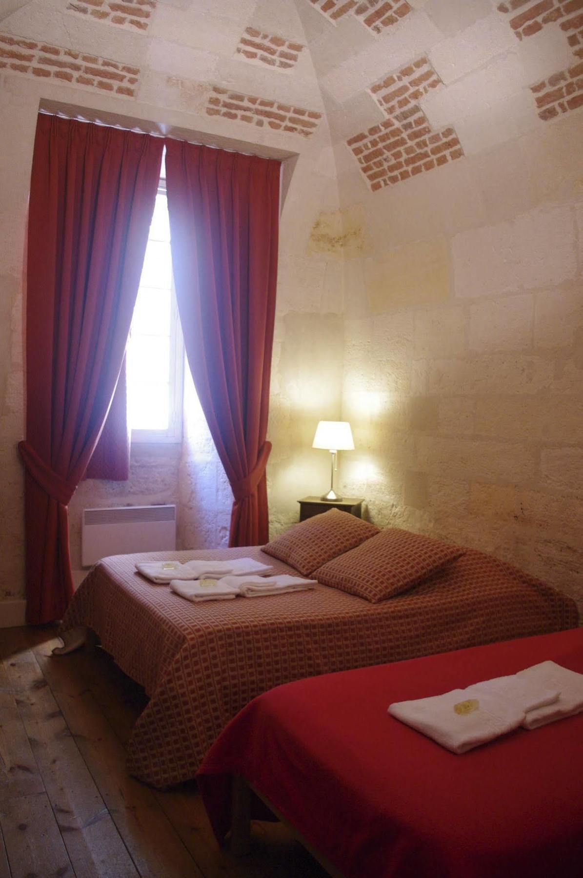Les Chambres De L'Abbaye Saintes Zewnętrze zdjęcie